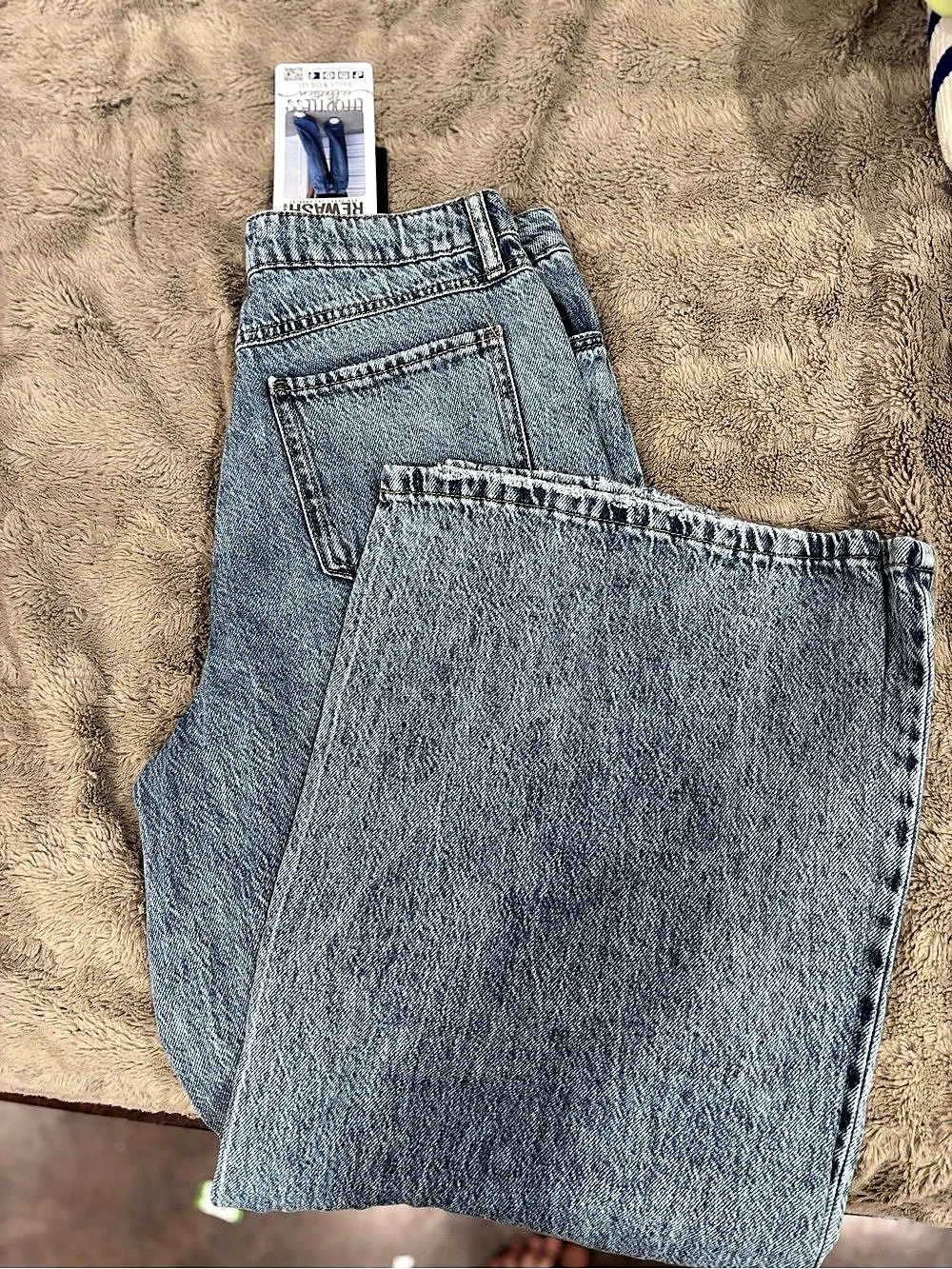 REWASH Straight Leg Jeans in Blue Waist 28 NWT